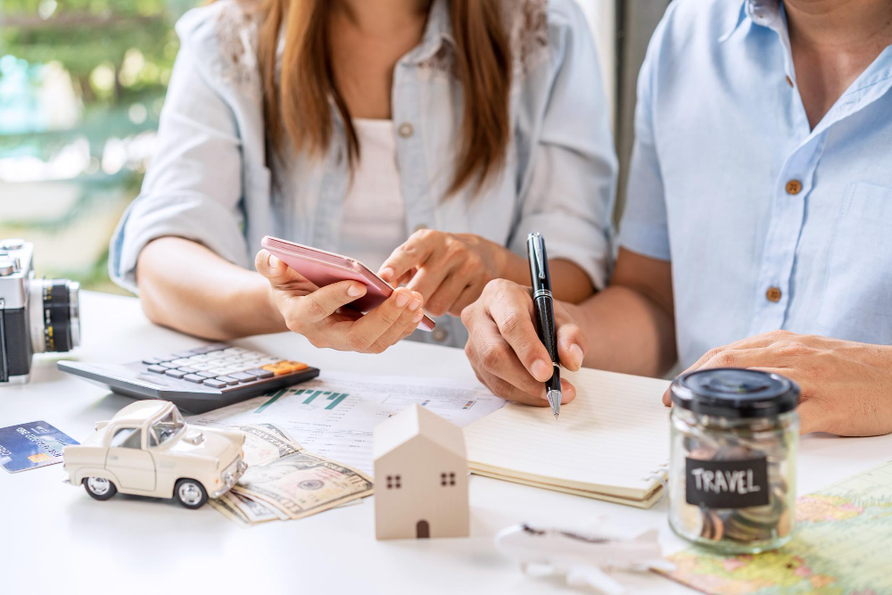 Invest or Pay Off the Mortgage? A Straight-Up Guide for Aussies